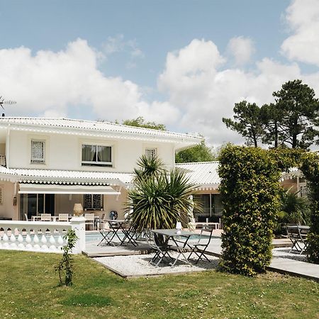 Chambres D'Hotes Villa La Louisiane Арес Екстер'єр фото